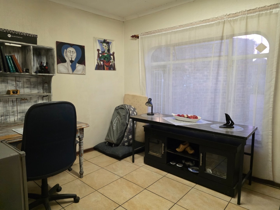 To Let 3 Bedroom Property for Rent in Vaalpark Free State